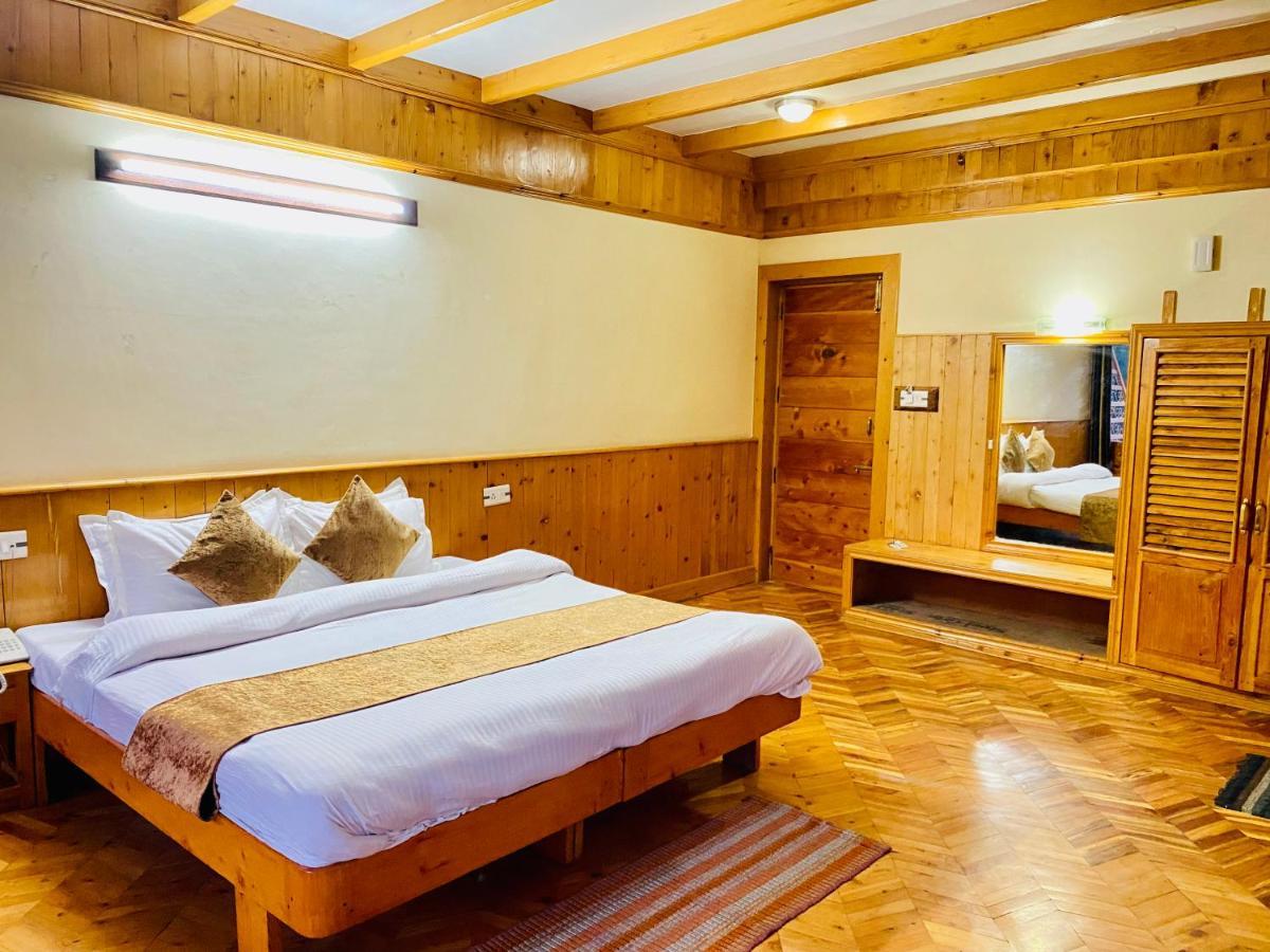 Hotel Valley Of Gods Manāli Dış mekan fotoğraf