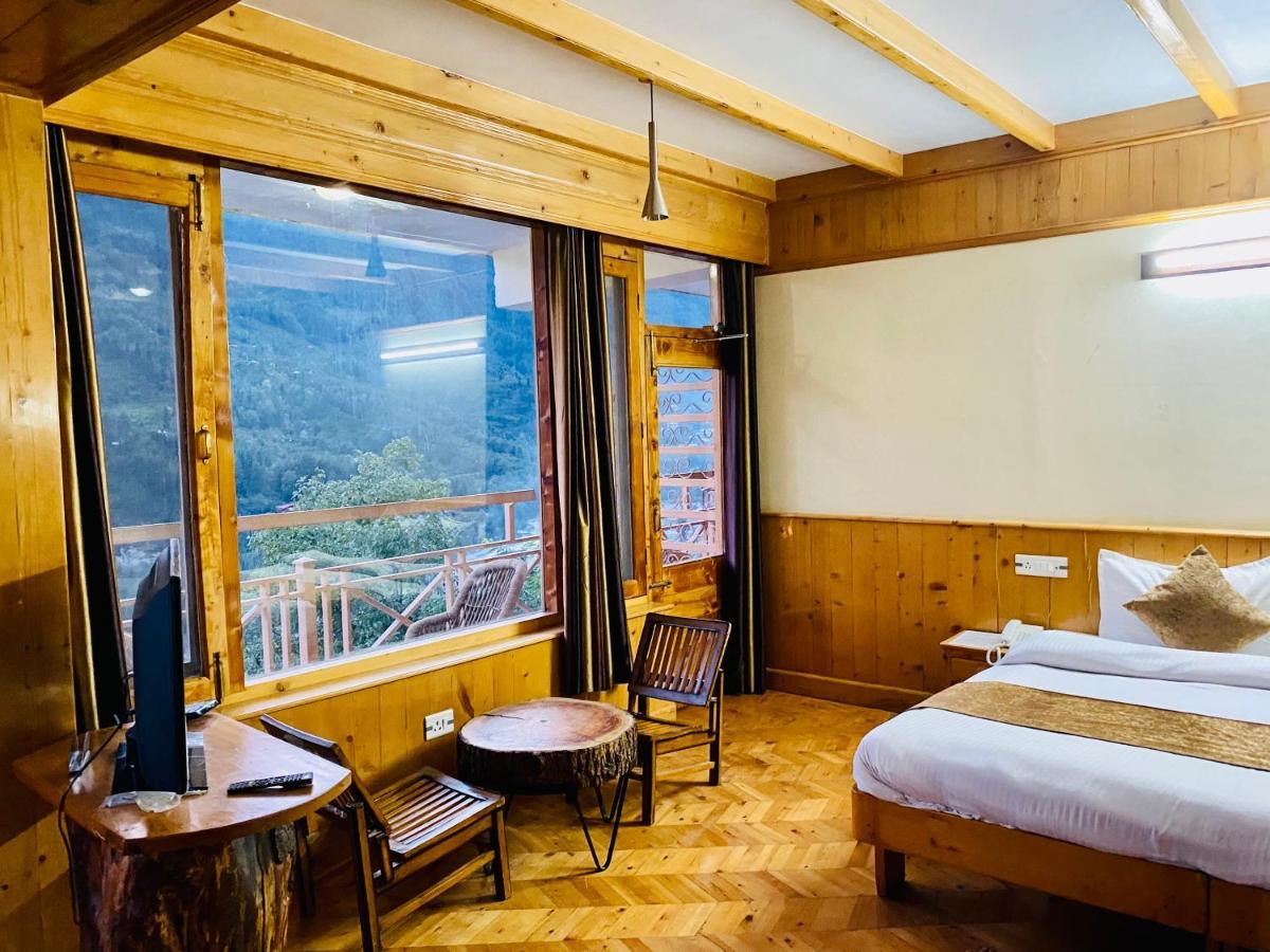 Hotel Valley Of Gods Manāli Dış mekan fotoğraf